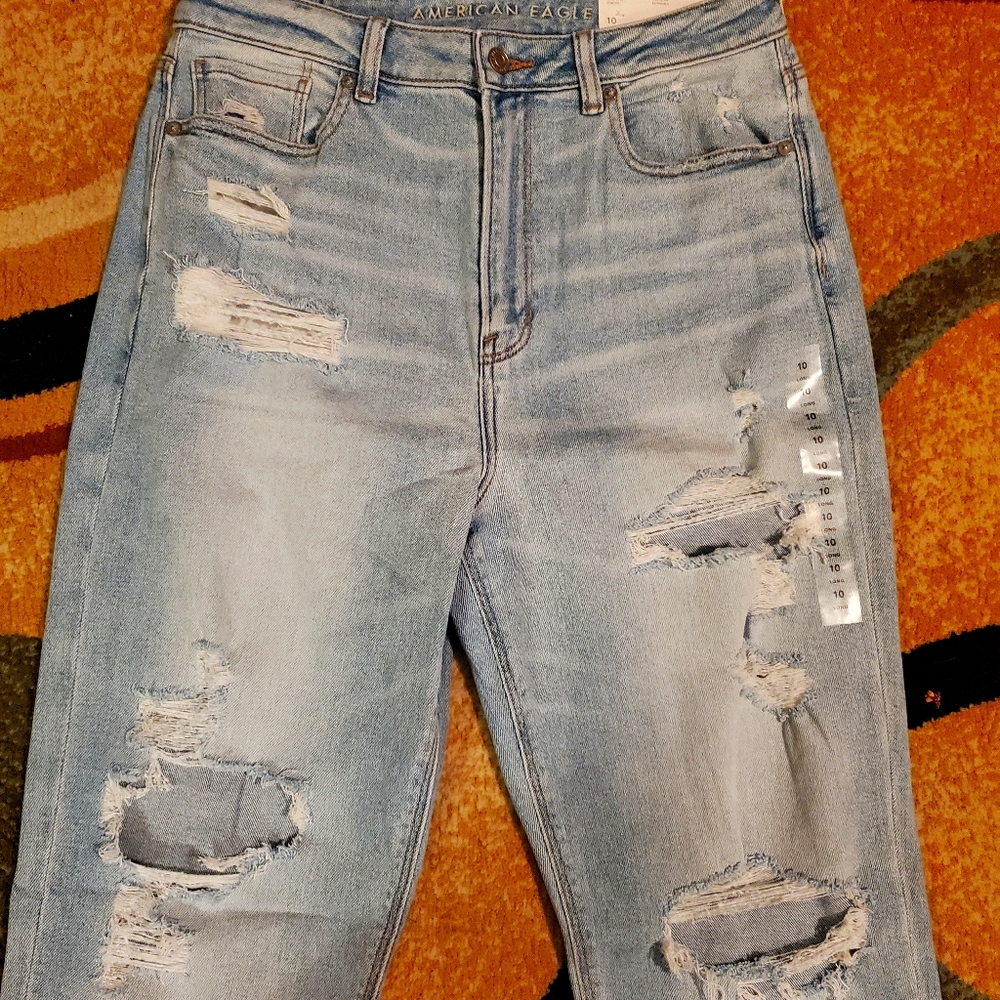 American Eagle Mom jeans